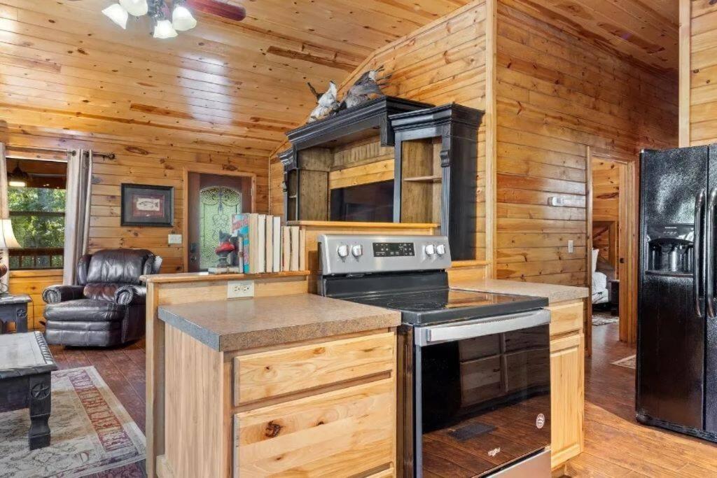 브로큰보우 Misty Moonlight, Sleeps 4, Mountain Cabin 아파트 외부 사진